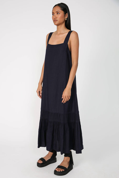 leashed dress / navy blue