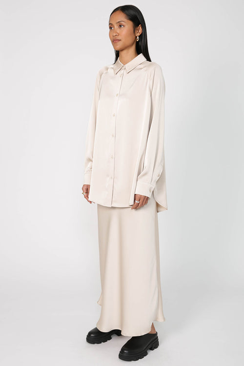 roam shirt / pearl natural