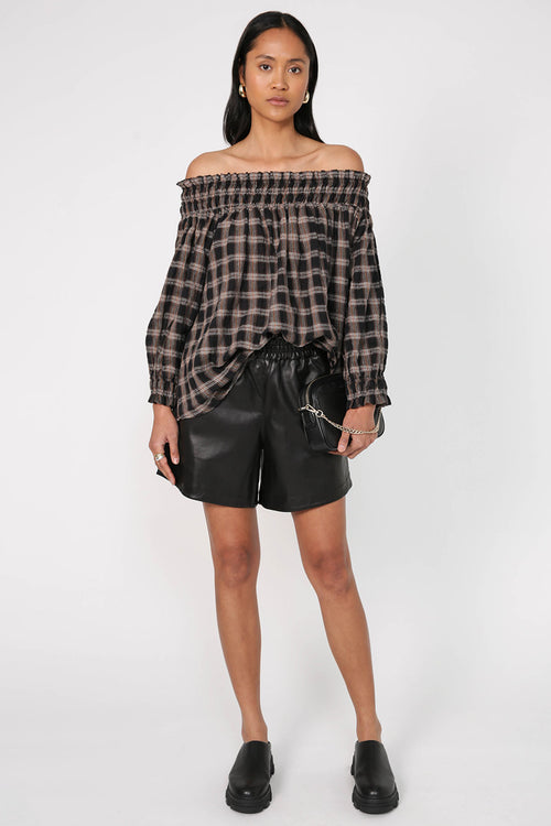 interpret top / black|brown check