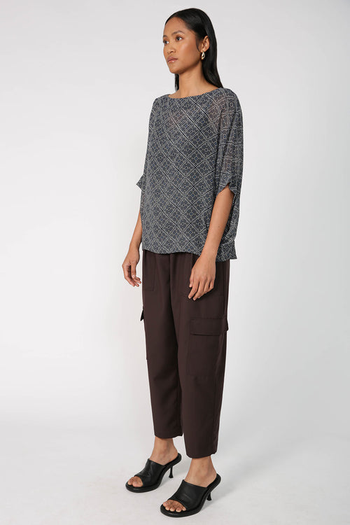orbis top / blue|black tile print