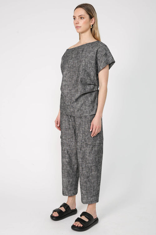 oblige tee / black marle