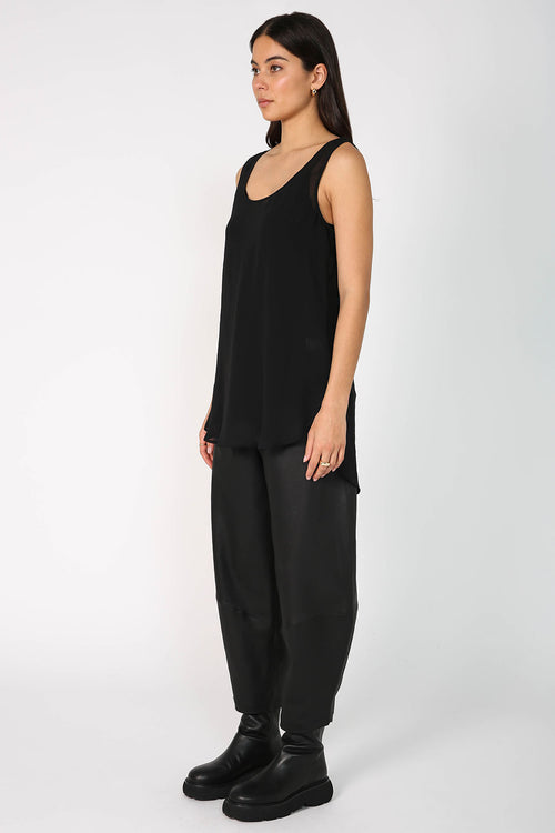 saviour tank / black