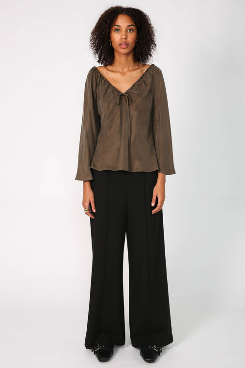 molten top / olive