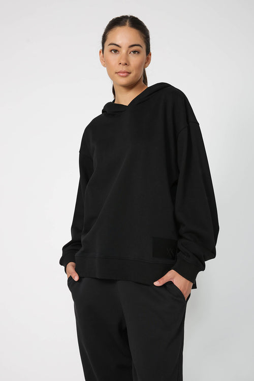badge set hoodie / black