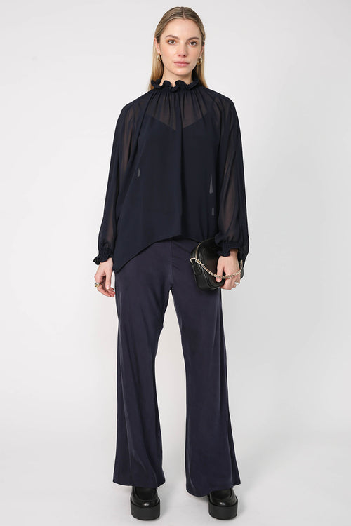 chalet top / ink blue