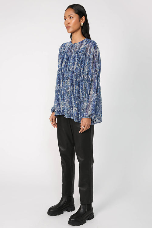section top / blue cobra