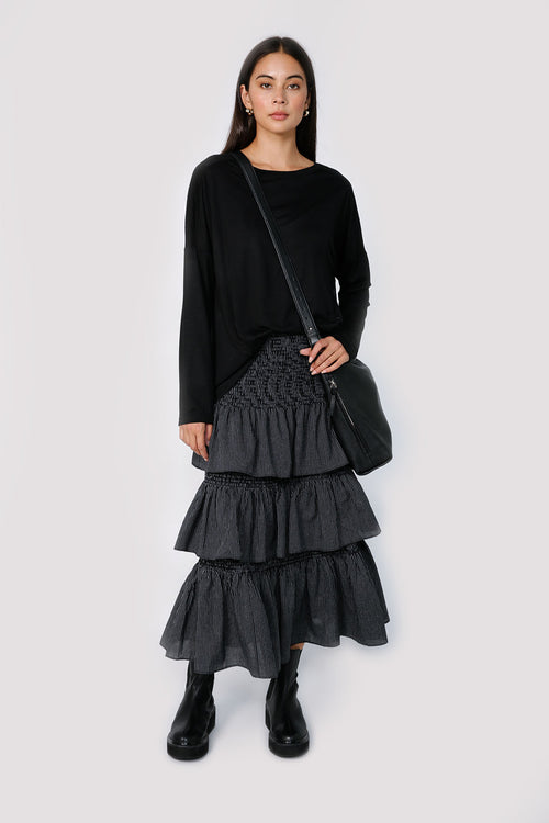 pivoted top / black merino