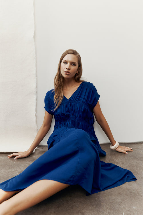 connection midi dress / cobalt blue