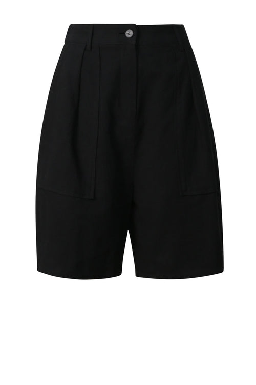 final short / black