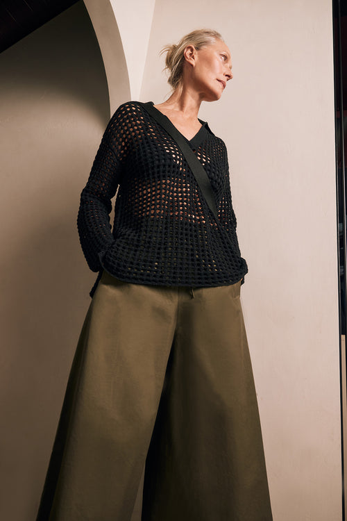 chain sweater / black