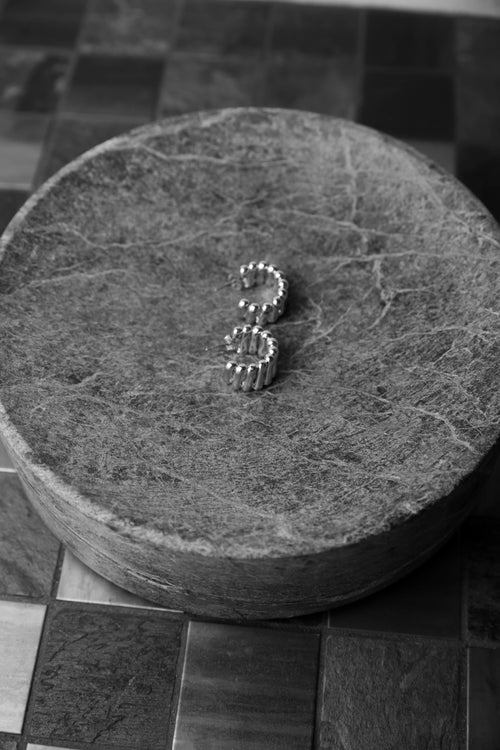 ladder hoop / silver