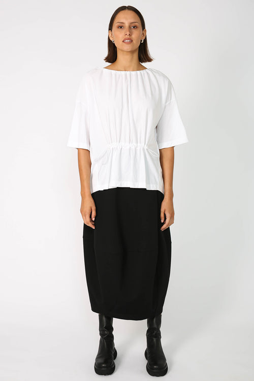 ashed tee / white