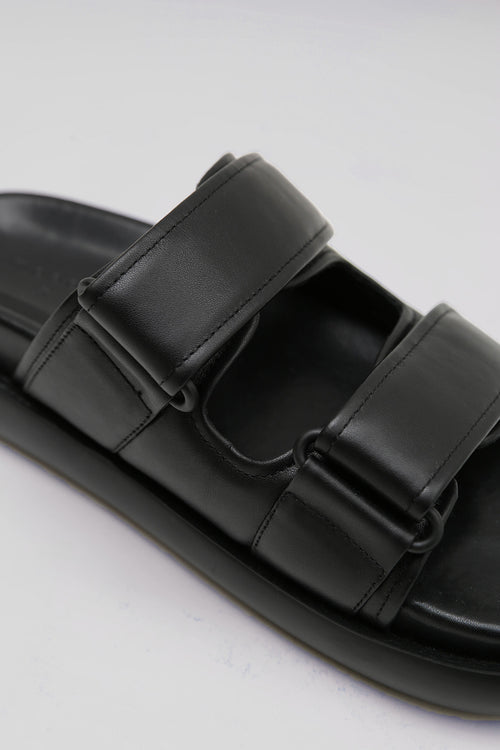 beyond slide / black|black