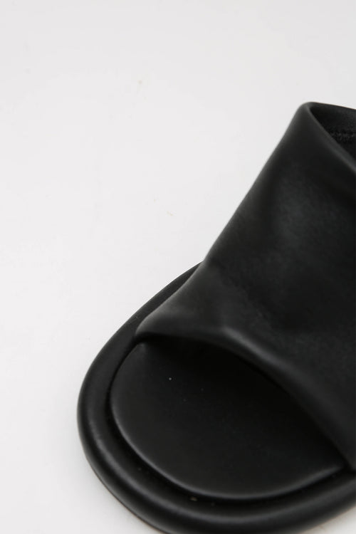 deduce heel / black