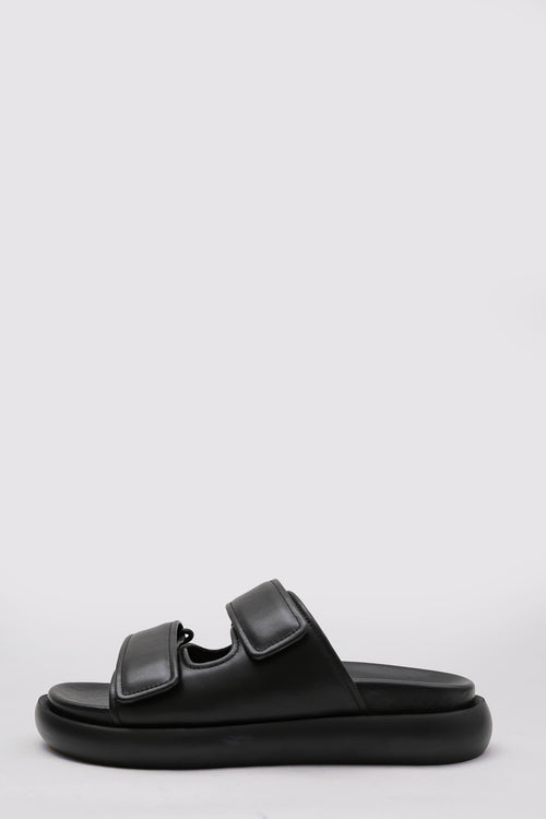 beyond slide / black|black