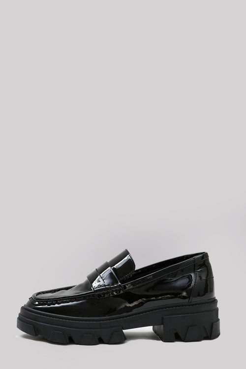 major loafer / black patent