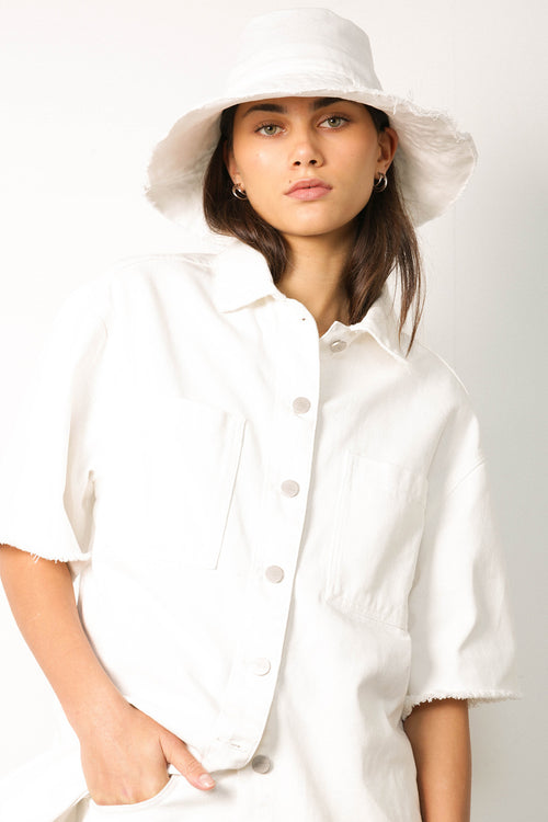 lift bucket hat / ivory white