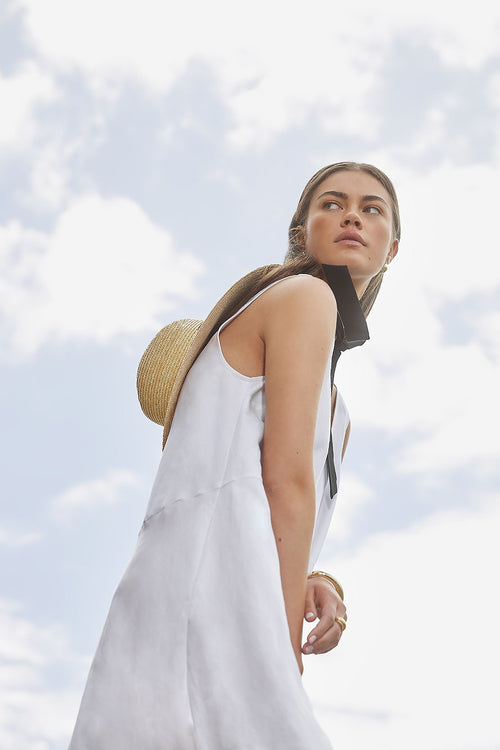 ahead dress / white