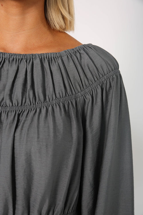 cased top / smoked blue