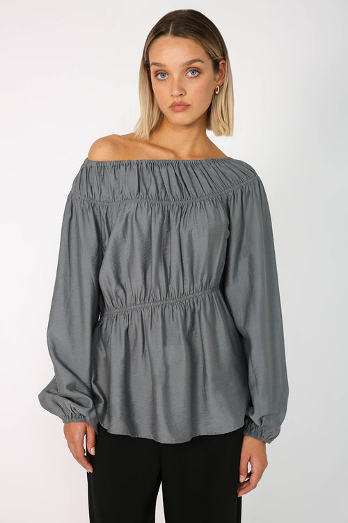 cased top / smoked blue