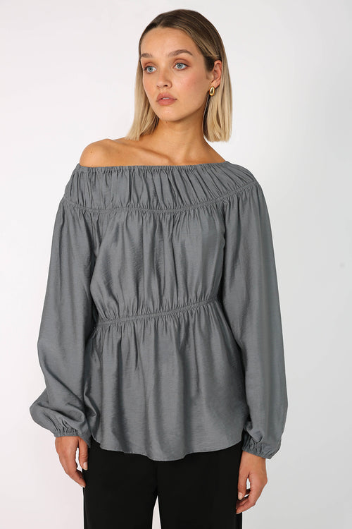 cased top / smoked blue