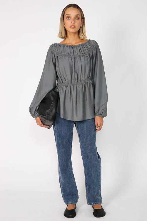 cased top / smoked blue