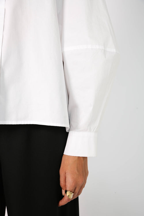 logic shirt / white