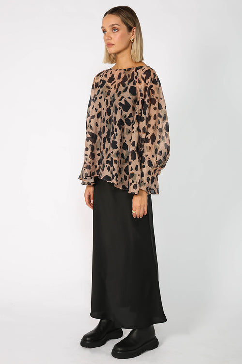 raven top / latte animal camo