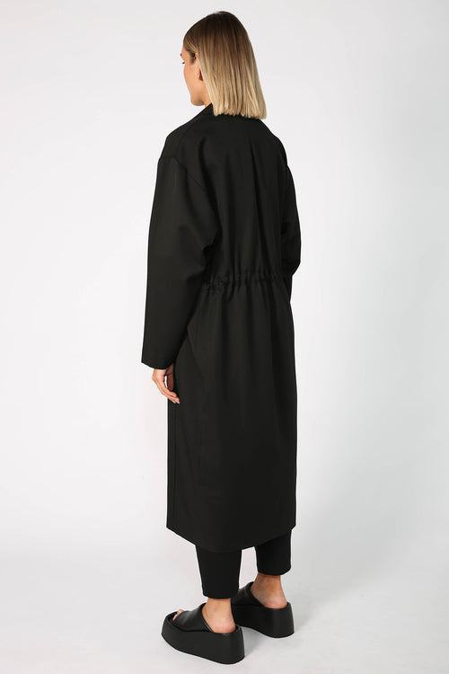 sway trench / black