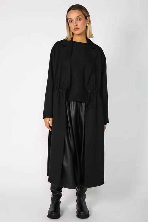 sway trench / black