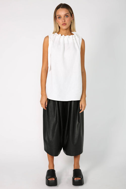 avid tank / white