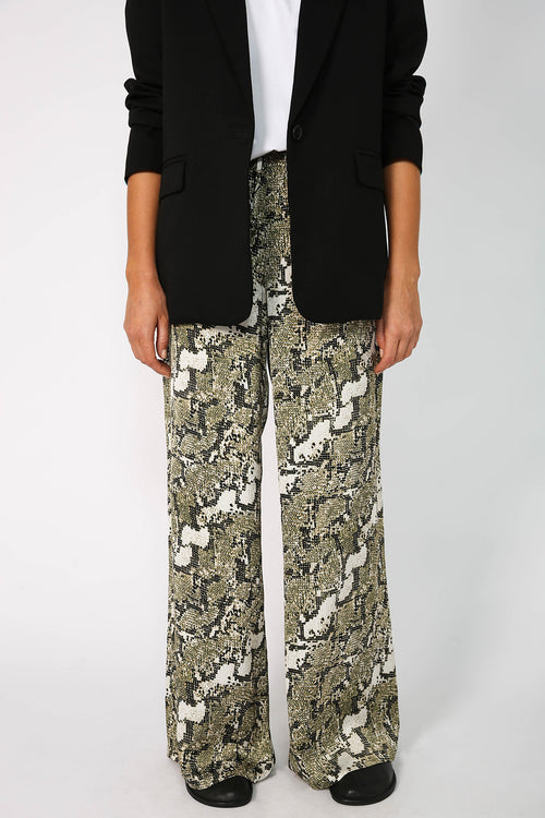 frame pant / pixelated snake green