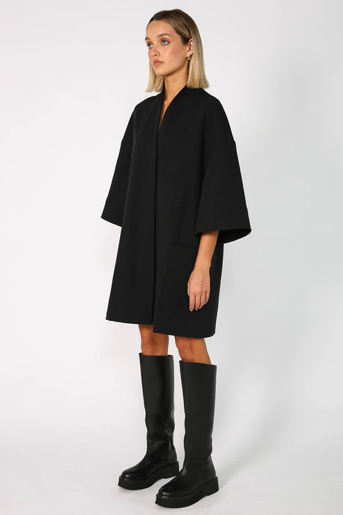 reward dress / black