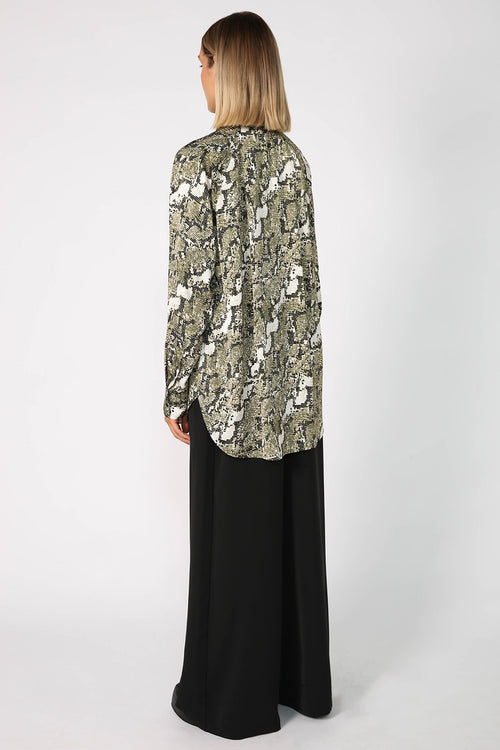 roam shirt / pixelated snake green