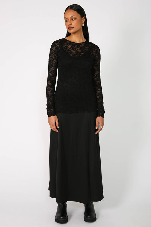 lace crew skin / black