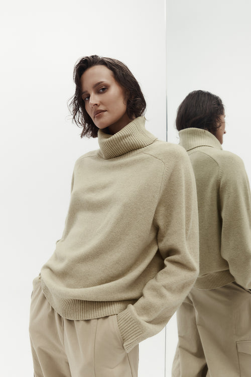 serving polo sweater / clary sage marled
