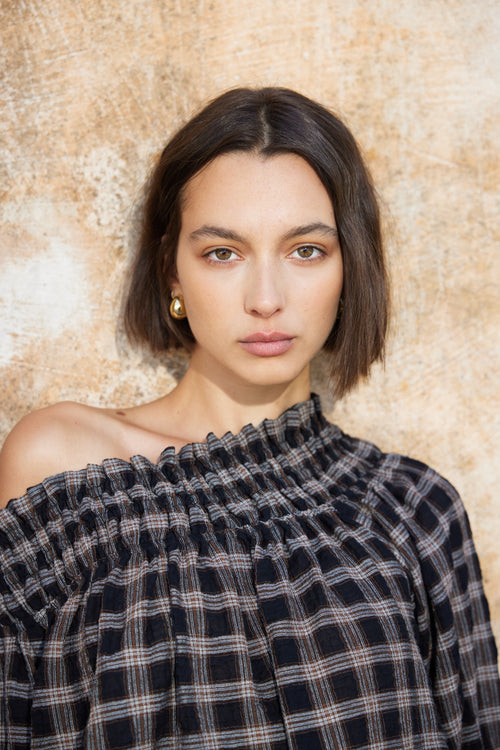 interpret top / black|brown check