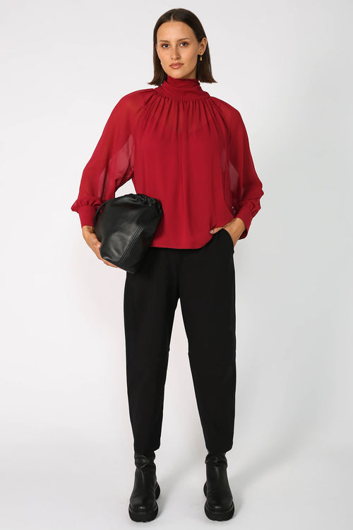 covert top / cranberry