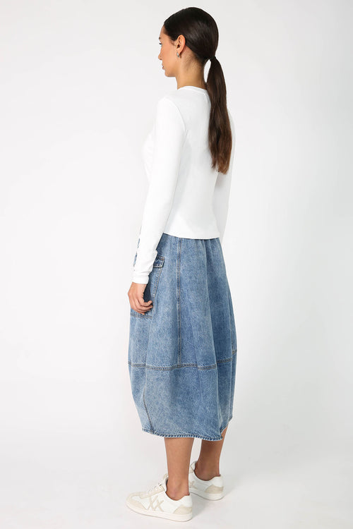 global denim skirt / washed indigo