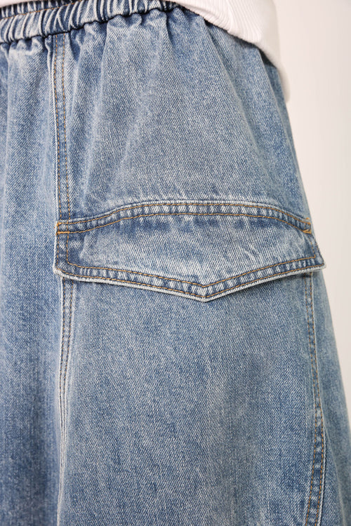global denim skirt / washed indigo