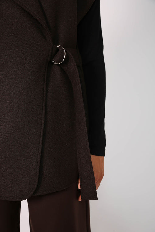 task cape / chocolate marle