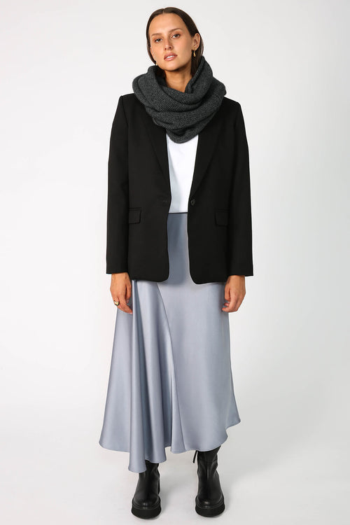 haloed scarf / charcoal marle