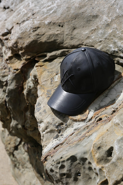 luxe xx cap / black