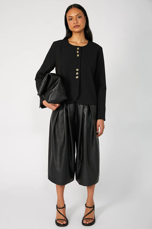 allotted pant / black