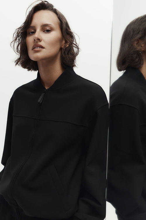 alloy bomber / black
