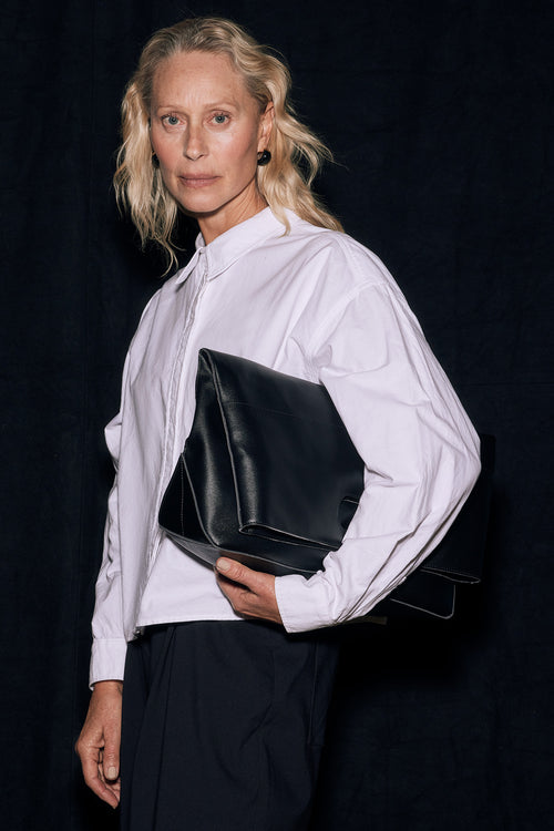 fold leather tote / black