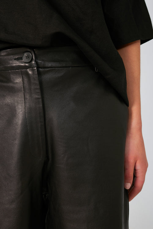 luxe furtive short / black