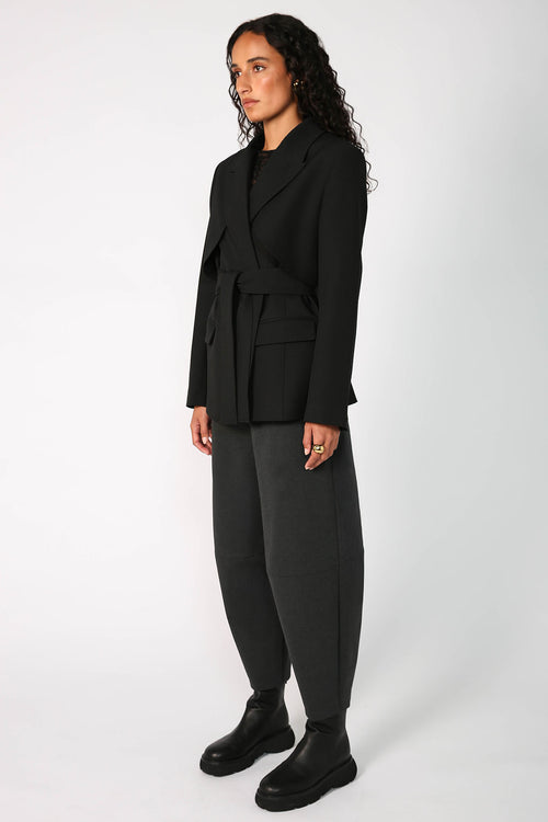 margin tie blazer / black