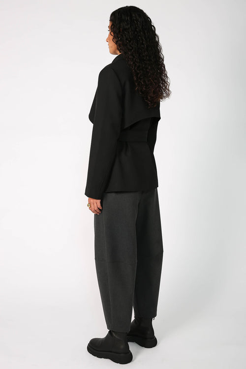 margin tie blazer / black