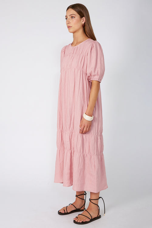 region dress / pink